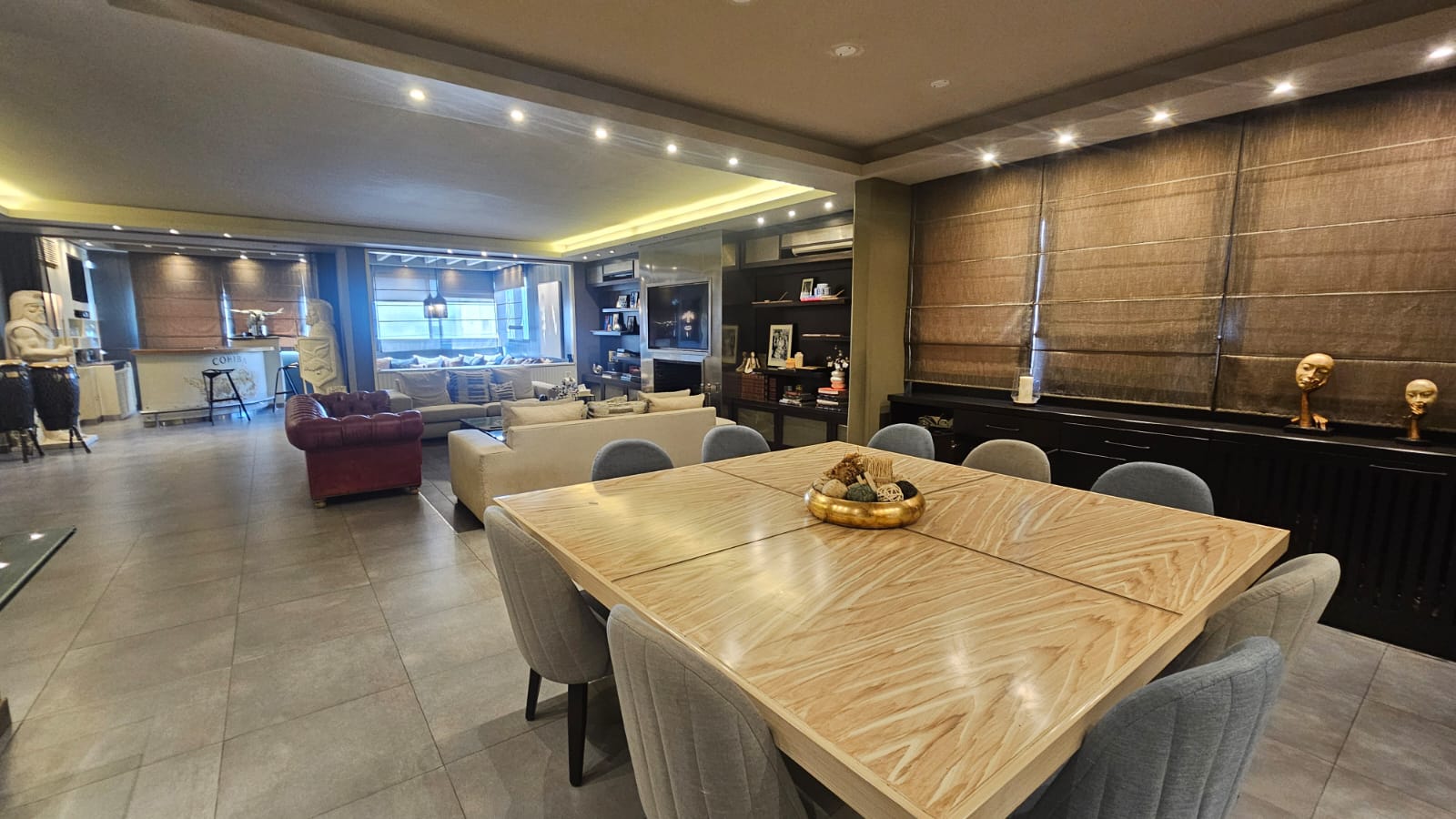 4BR Luxury Apartment for Sale in Hazmieh - 370sqm