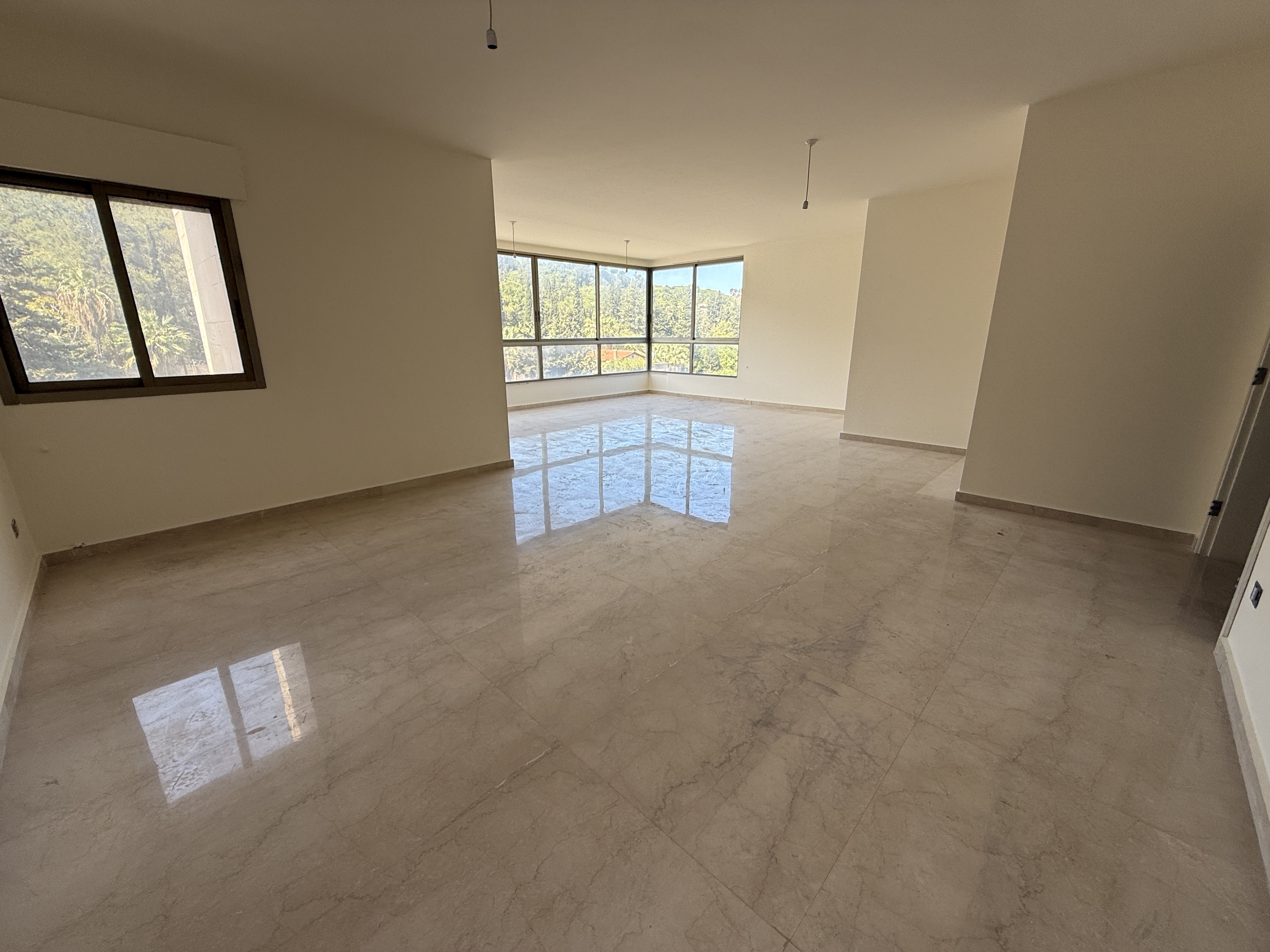  Panoramic View Apartment – Louaizeh |  شقة للبيع مع إطلالة بانورامية – اللويزة
