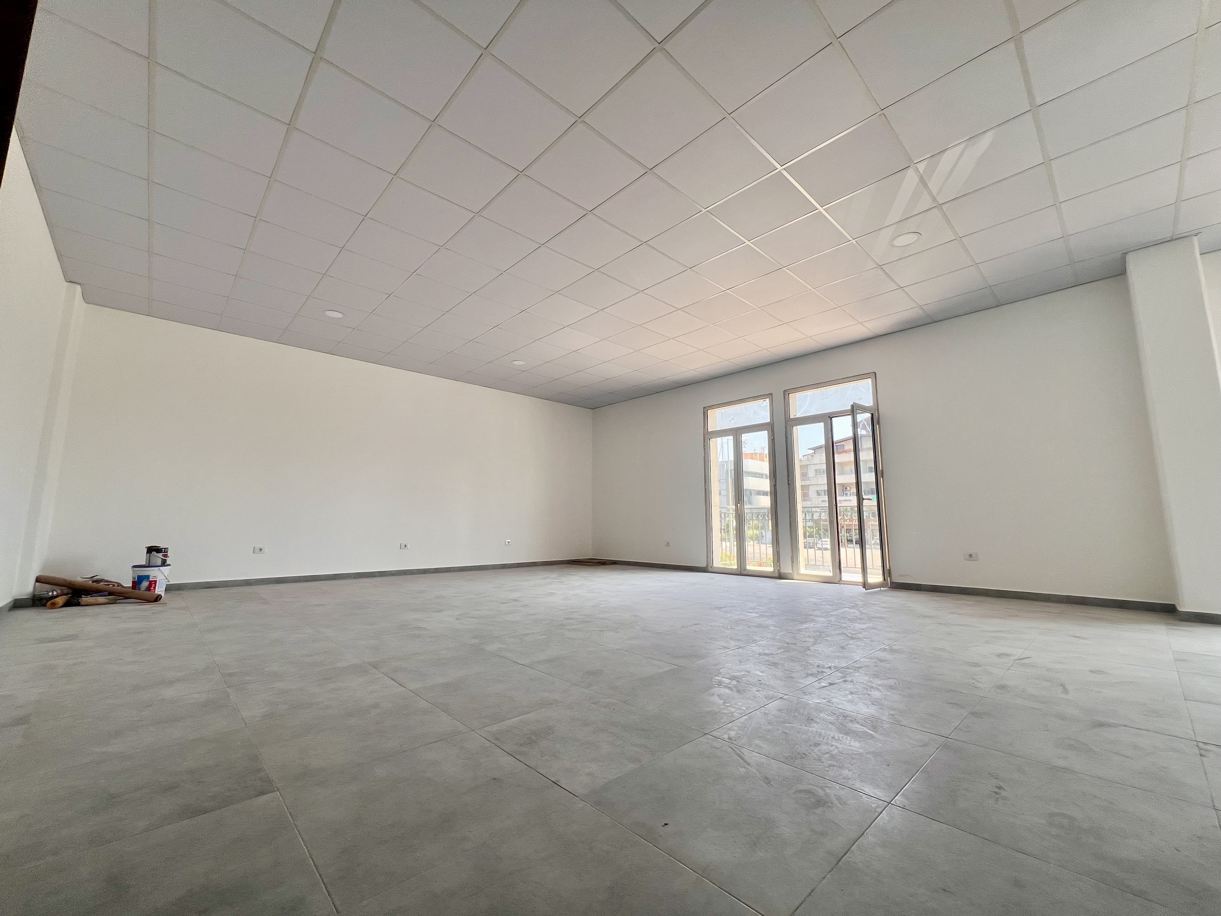 Prime Commercial Space in Hazmieh: Newly Renovated 100 sqm Main Road Office – For Rent | مساحة تجارية مميزة في الحازمية: مكتب مجدد بالكامل ١٠٠ م٢ على الطريق العام – للإيجار